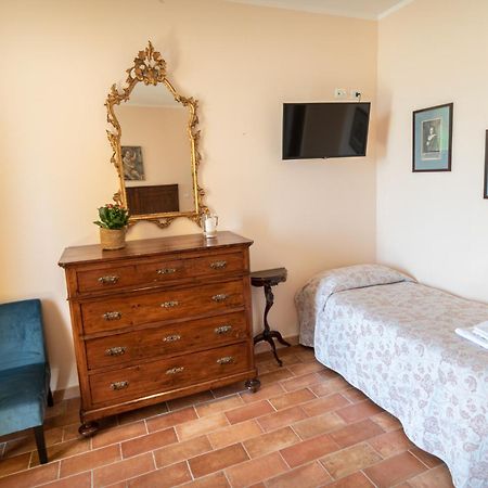 Agriturismo Villa Val D'Olivi Capodacqua  Экстерьер фото