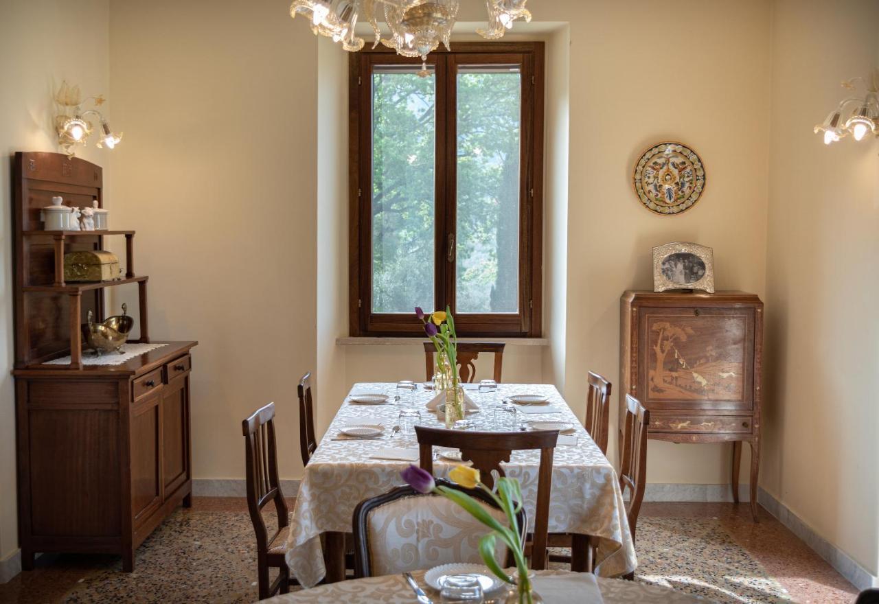 Agriturismo Villa Val D'Olivi Capodacqua  Экстерьер фото