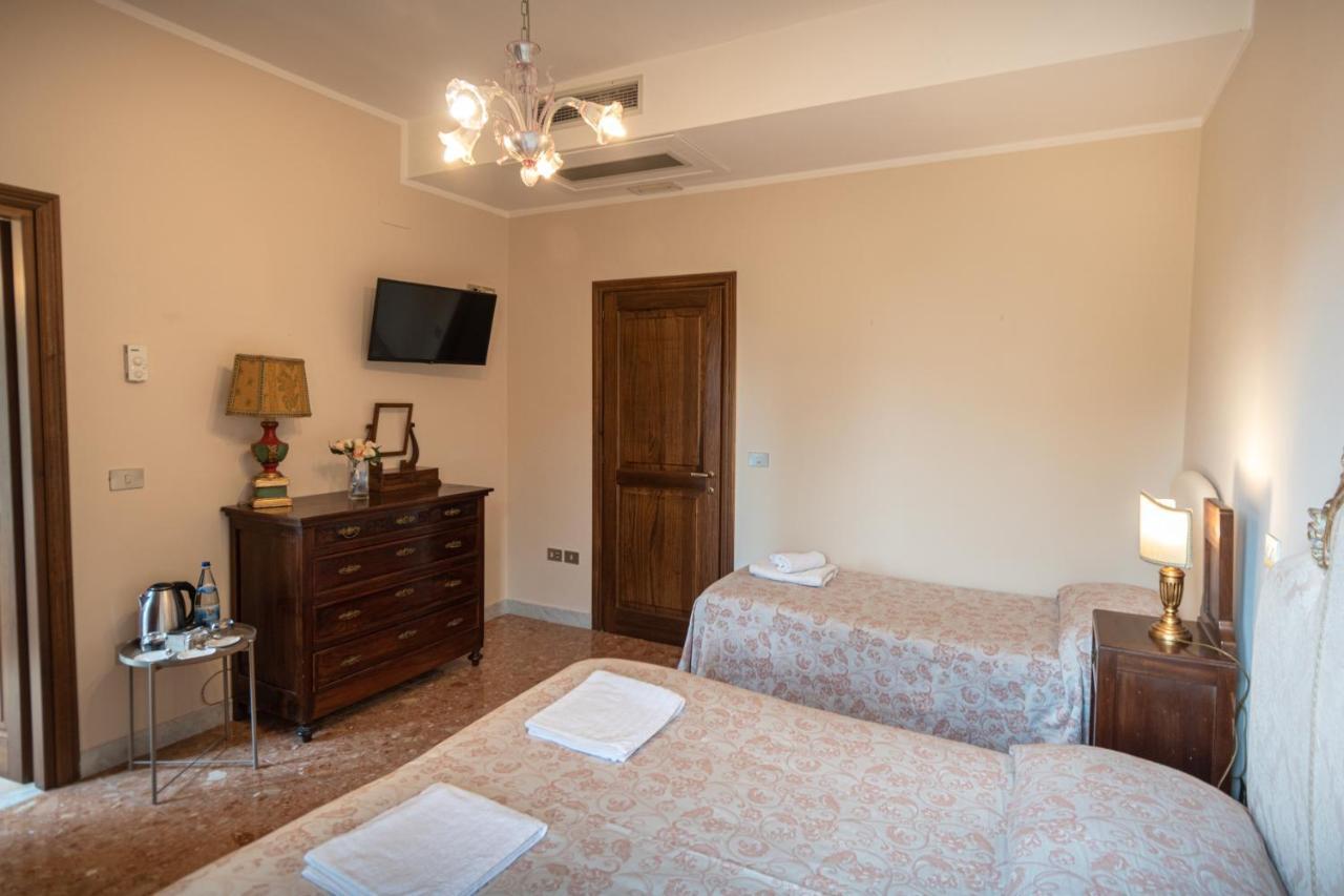 Agriturismo Villa Val D'Olivi Capodacqua  Экстерьер фото