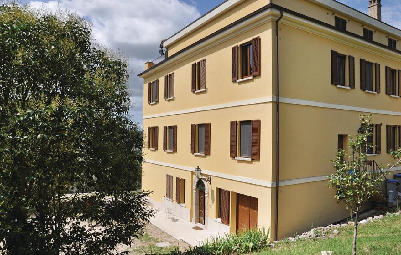 Agriturismo Villa Val D'Olivi Capodacqua  Экстерьер фото